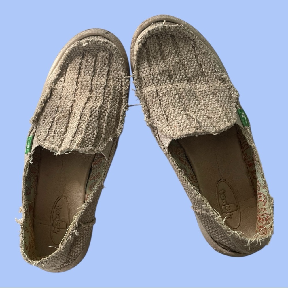 Sanuk Beige Women's Flats Distressed Look - Picture 3 of 9